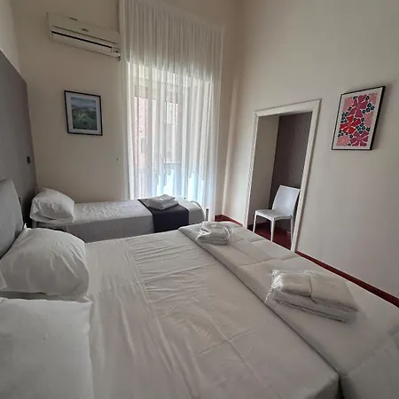 Platform 9 Partenope Apartament *