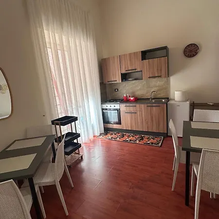 Platform 9 Partenope Apartament