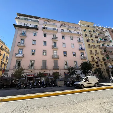 Platform 9 Partenope Apartament Neapol